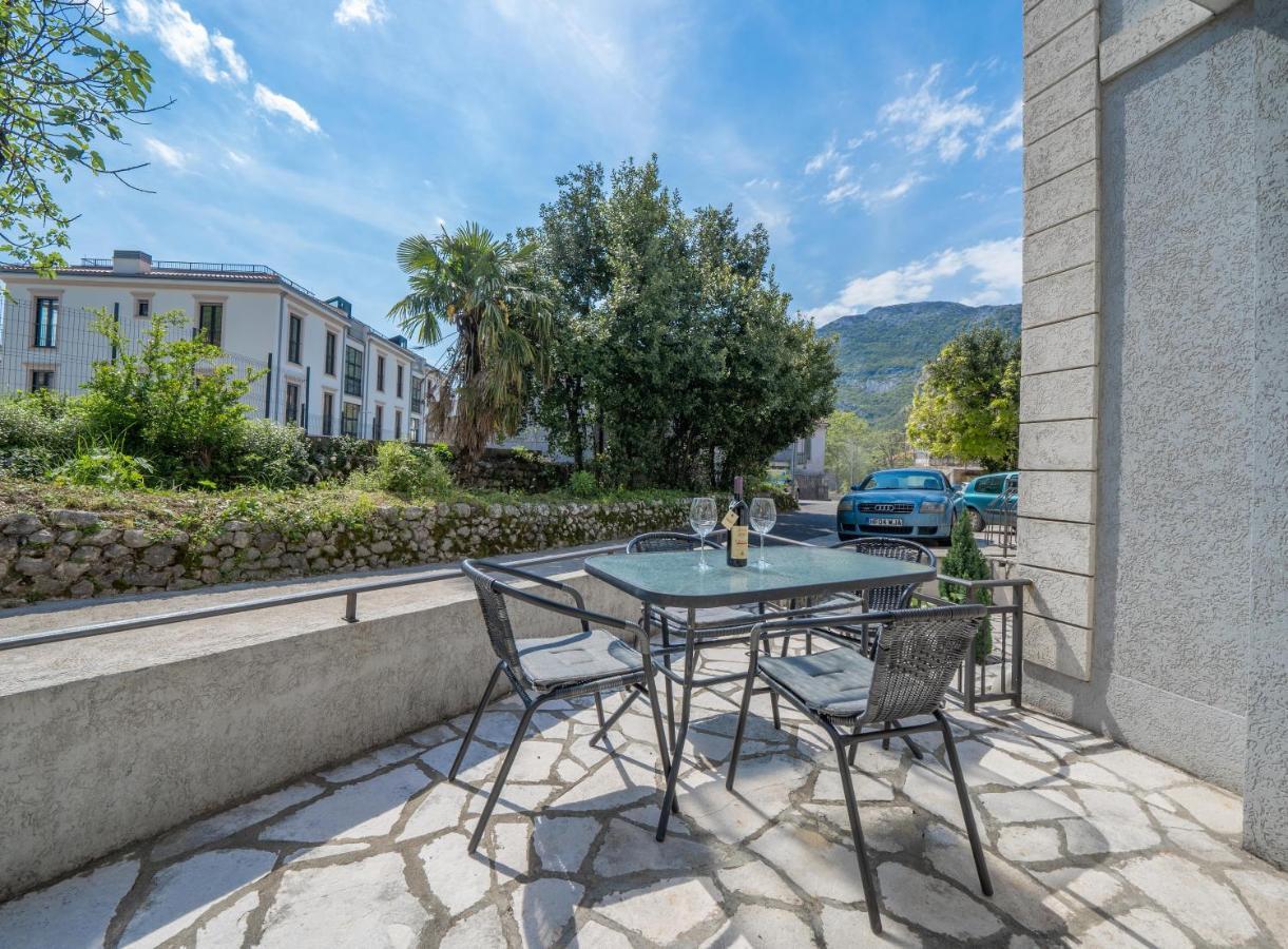 Apartman Anja Risan Bagian luar foto